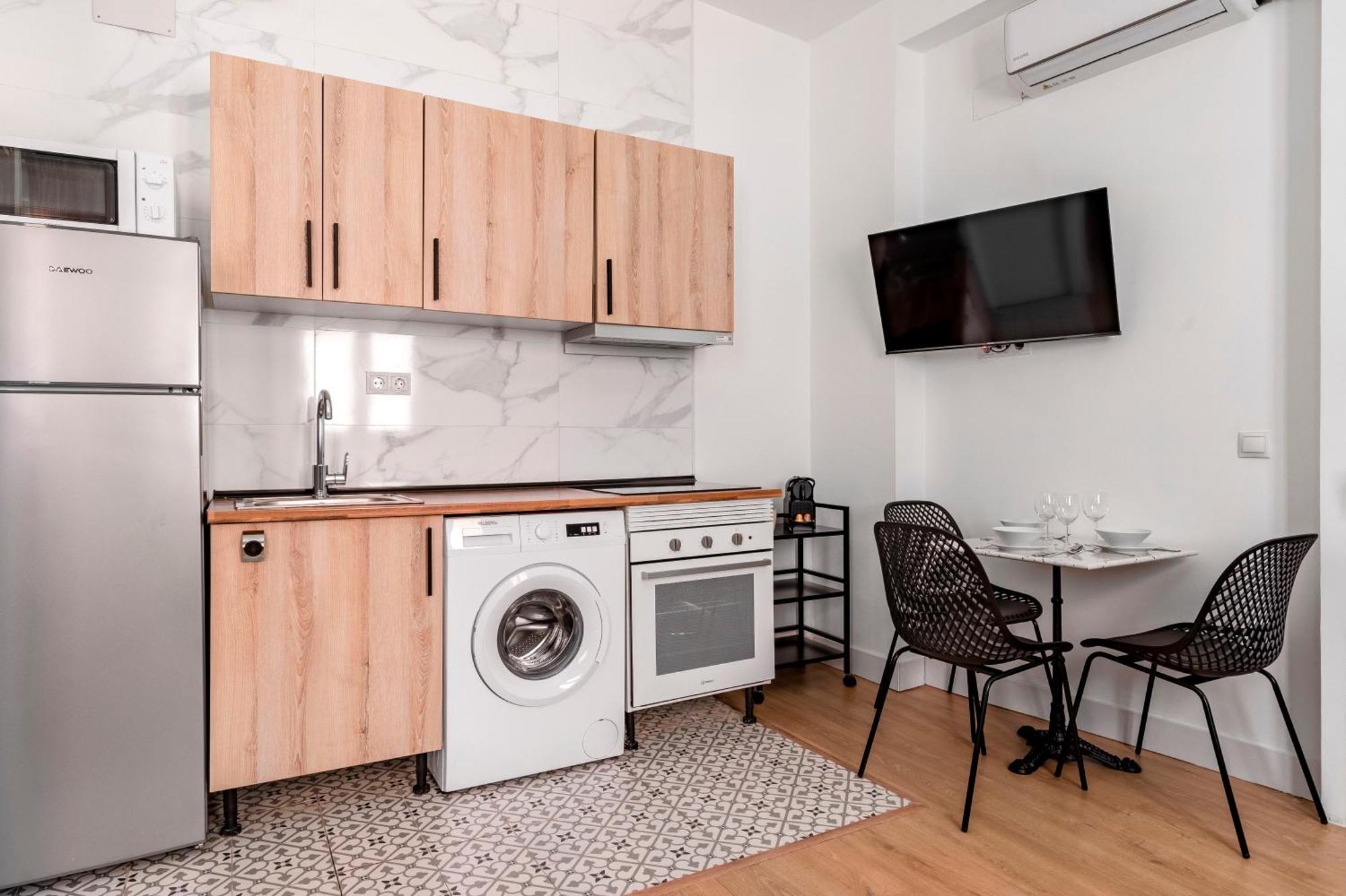 Charming Lucero Apartman Madrid Kültér fotó